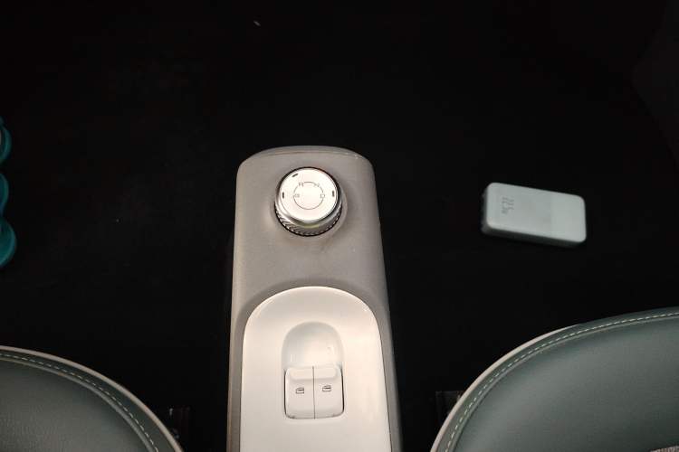 Used Wuling Hongguang MINIEV 2022 GAMEBOY 200km Gaming Edition with Lithium Iron Phosphate
