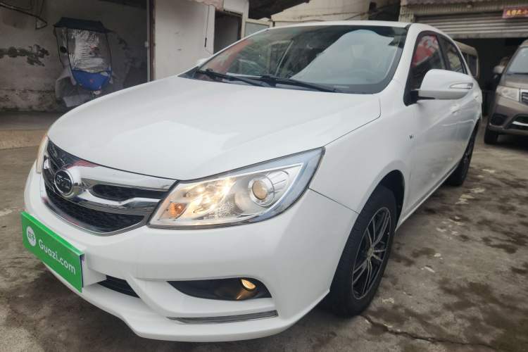 Used BYD Surui 2015 Revised Version 1.5L Manual Luxury Edition