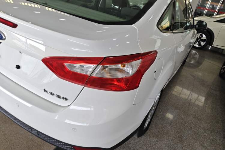 Used Ford Focus 2012 Sedan 1.6L Automatic Comfort Model