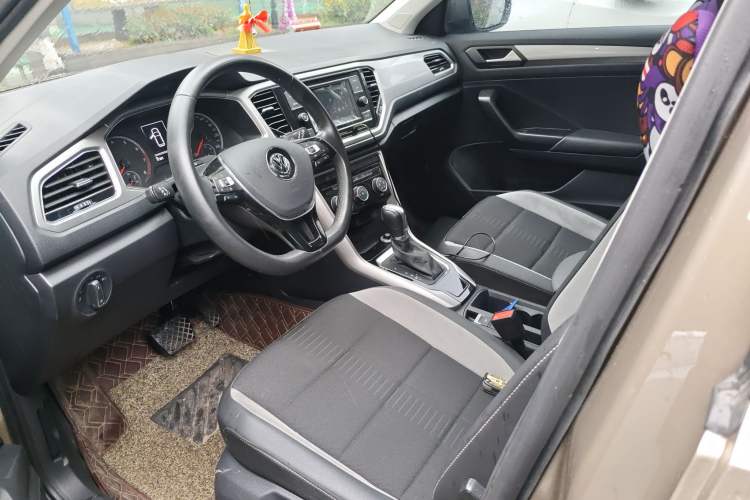 Used Volkswagen T-ROC 2020 230TSI DSG Two-Wheel Drive Advanced Version