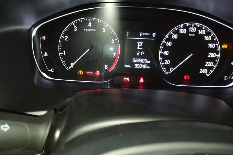 Used Honda Accord 2018 260TURBO Elite Edition China VI Odometer Close Up