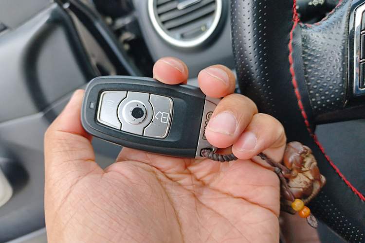 Used Haval H6 2015 Upgraded Model 1.5T Manual Two-Wheel Drive Elite Version Vehicle Key