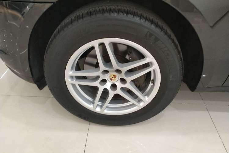 Used Porsche Macan 2021 Macan 2.0T
