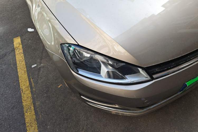 Used Volkswagen Golf 2016 1.6L Automatic Fashion Model