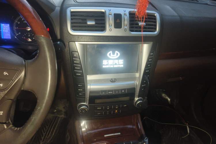 Used Huatai Boliger 2013 1.8T Manual Two-Wheel Drive ZhiZun Edition
