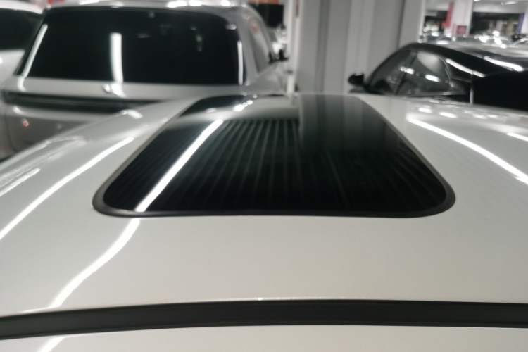 Used Changan UNI-V iDD 2023 Zhidian iDD 1.5T 113km Smart & Fun Version (Rapid Edition)
