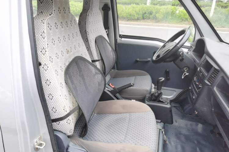 Used Wuling Zhiguang 2015 1.2L Practical LS-I Model Right Front Seat