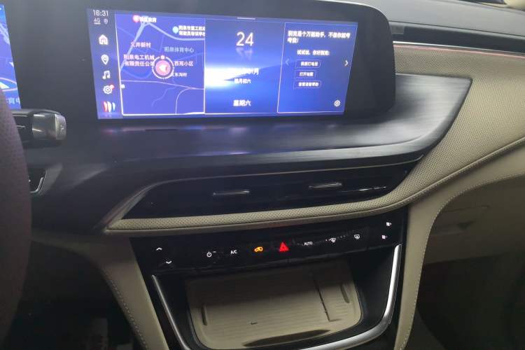 Used Buick GL8 New Energy 2025 Lu Shang Smart Enjoyment Edition 7-Seater
