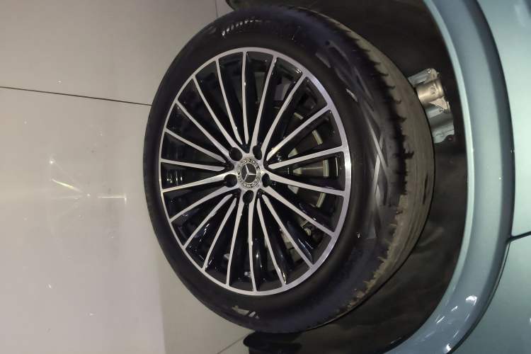 Used Mercedes-Benz GLC Coupe 2025 GLC 300 4MATIC Coupe SUV
