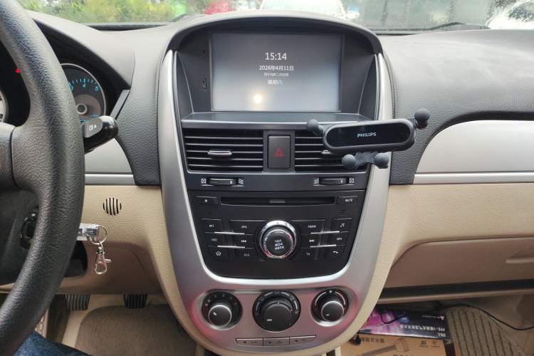 Used Buick Excelle 2013 1.5L Manual Classic Model Audio And AC Panel