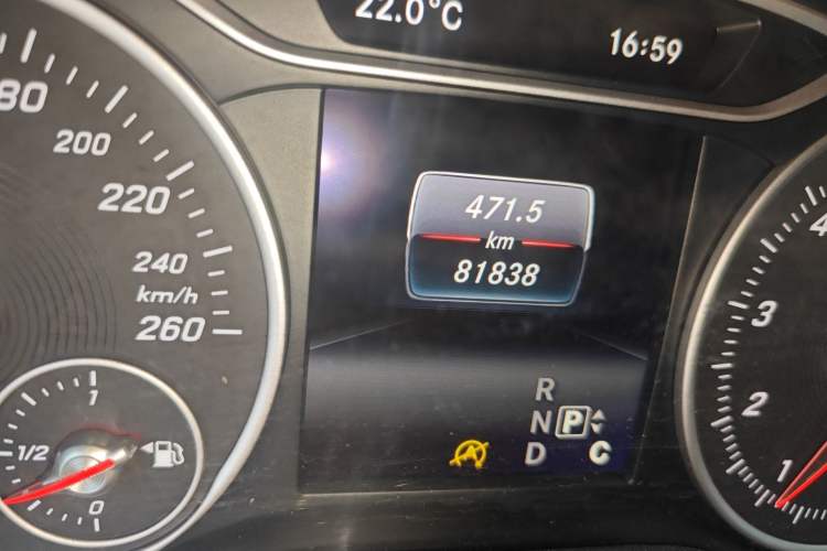 Used Mercedes-Benz A-Class 2016 A 180 Odometer Close Up