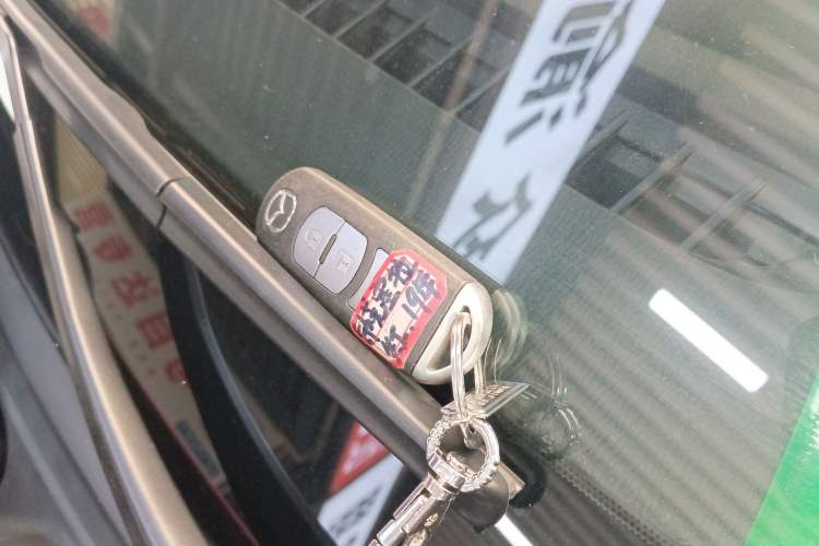 Used Mazda Mazda 3 Axela 2017 Sedan 1.5L Automatic Luxury Model Emission Standard China V
