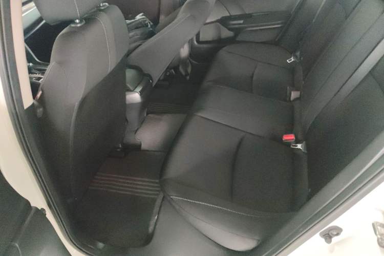 Used Honda Civic 2019 220TURBO CVT Dynamic Edition China VI Left Rear Seat