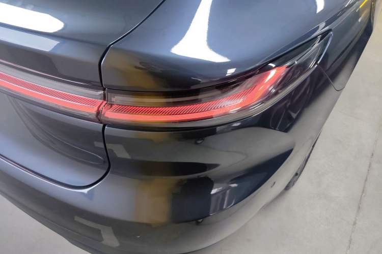 Used Nio ET7 2022 100kWh First Edition Right Rear Taillight