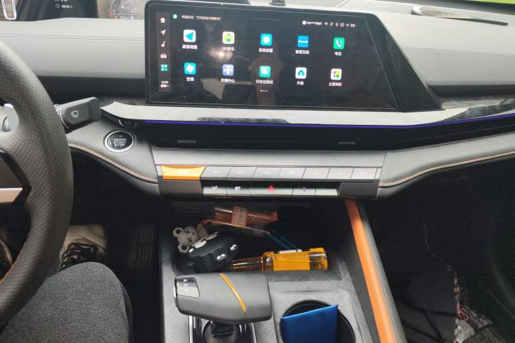 Used CHANGAN UNI-V 2022 1.5T Prestige Version Audio And AC Panel