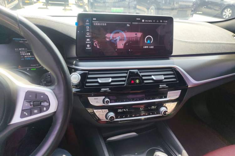 Used BMW 5 Series New Energy 2022 Restyled 535Le Pioneer Edition M Sport Package Audio And AC Panel