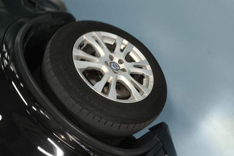 Used Volvo XC Classic 2014 T5 Luxury Edition
