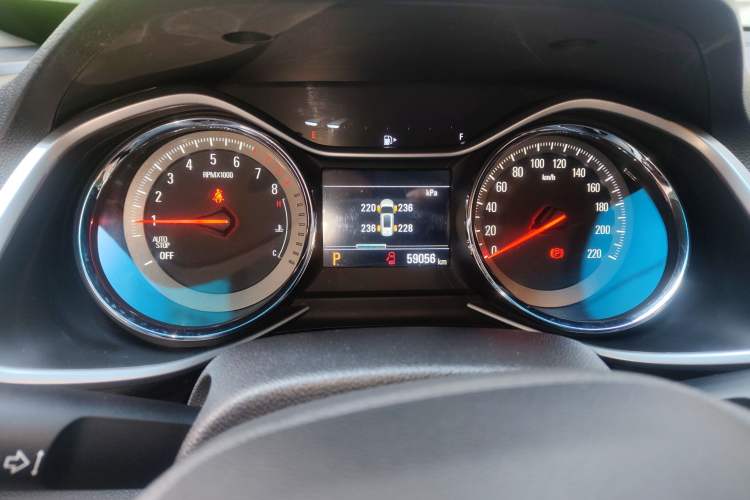 Used Chevrolet Orlando 2019 Redline 530T Automatic Enjoyment Version (5+2 Seating) China VI
