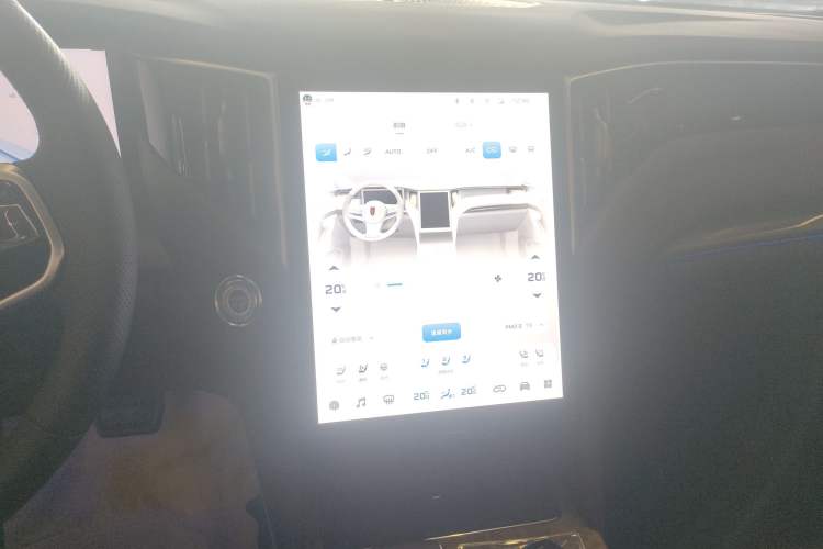 Used Hongqi HS7 2023 2.0T Automatic All-Wheel-Drive Flagship Edition Six Seats
