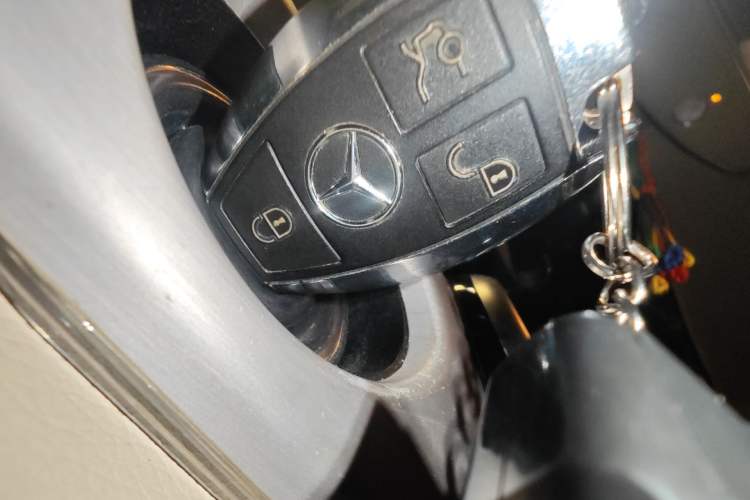 Used Mercedes-Benz GLK-Class 2015 GLK 260 4MATIC Fashion Edition Ultimate Version
