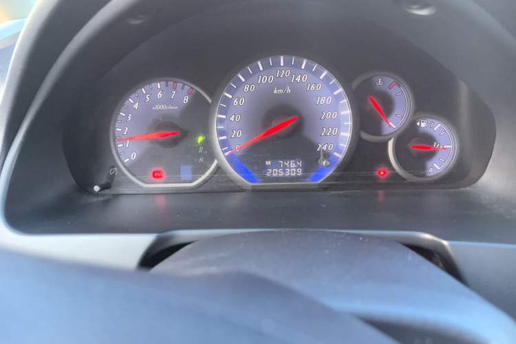 Used Mitsubishi Grandis 2009 2.4 6-Seater Elite Edition Odometer Close Up