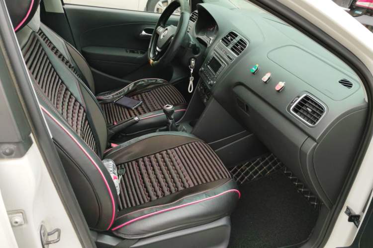 Used Volkswagen Polo 2016 1.6L Manual Comfort Model