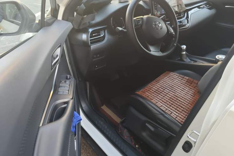 Used Toyota C-HR 2020 2.0L Comfort Edition