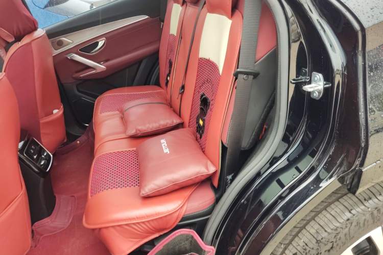 Used JETOUR X70 PLUS 2023 1.6T DCT Stronger PRO 5-Seater Left Rear Seat