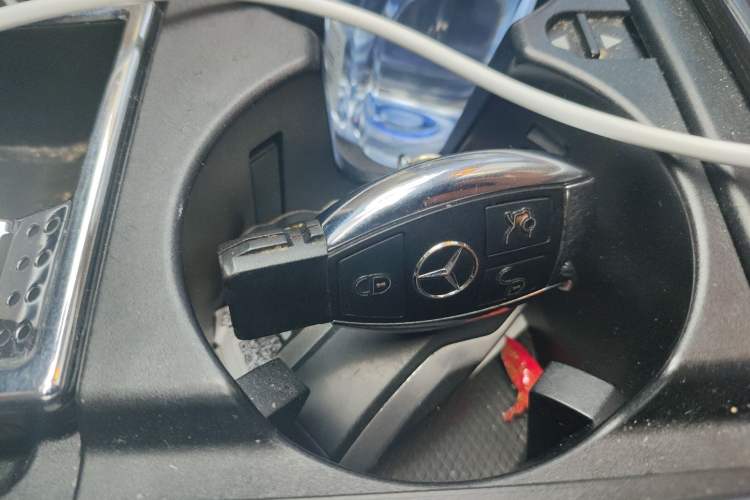 Used Mercedes-Benz E-Class 2015 Restyled E 260 L Sport Edition Vehicle Key