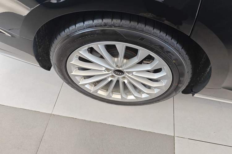 Used Audi A8 2022 A8L 50 TFSI quattro Comfort Edition Collector's Model
