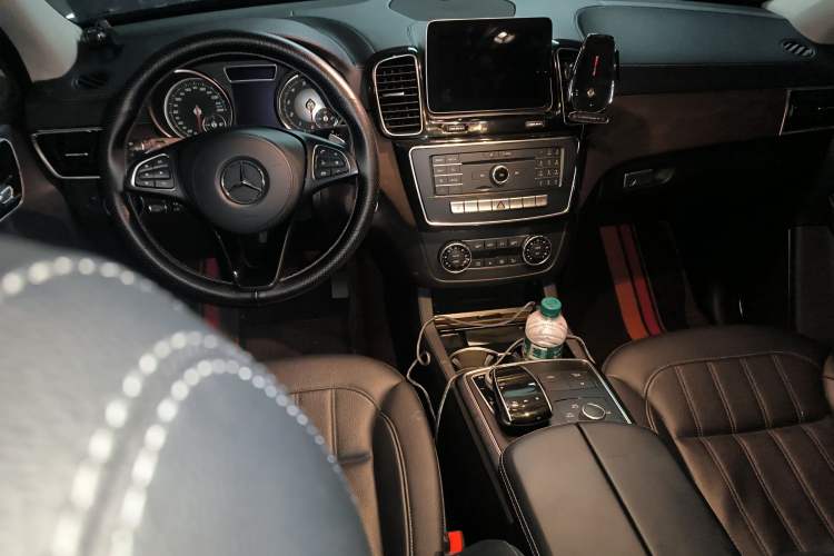 Used BAIC Off-Road BJ90 2021 3.0T Zhenrong Edition Center Console