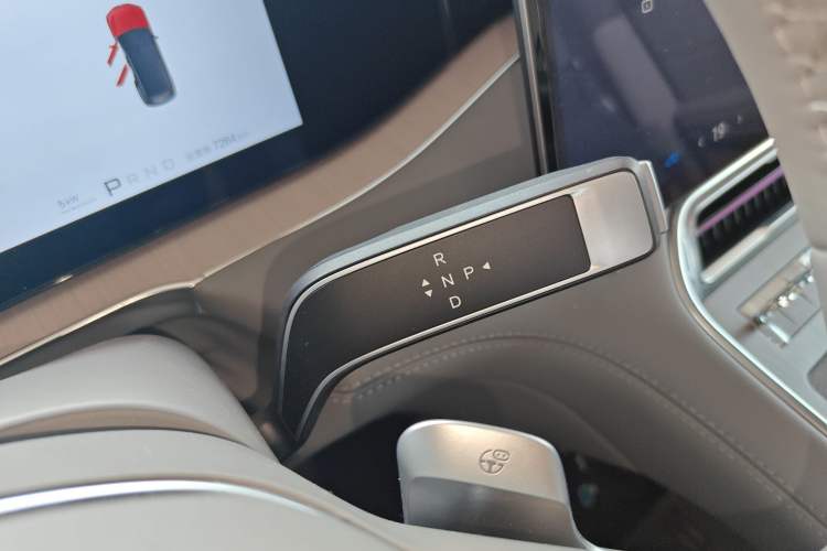 Used Denza N8L 2025 Model Flagship Model