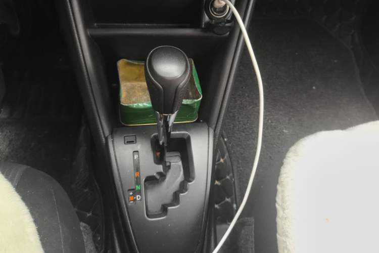 Used Toyota YARiS L Zhi Xiang 2019 1.5E CVT Dynamic Edition China VI compliant Gear Lever