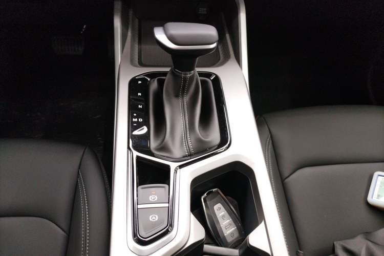 Used Geely Auto Emgrand 2026 Model 4th Generation 4 Millionth Anniversary Model 1.5L CVT Starry Edition Gear Lever