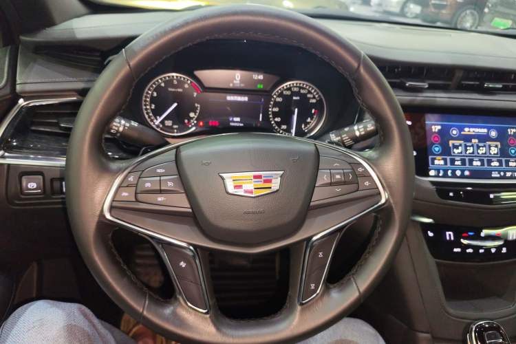 Used Cadillac XT5 2021 28T Luxury Model