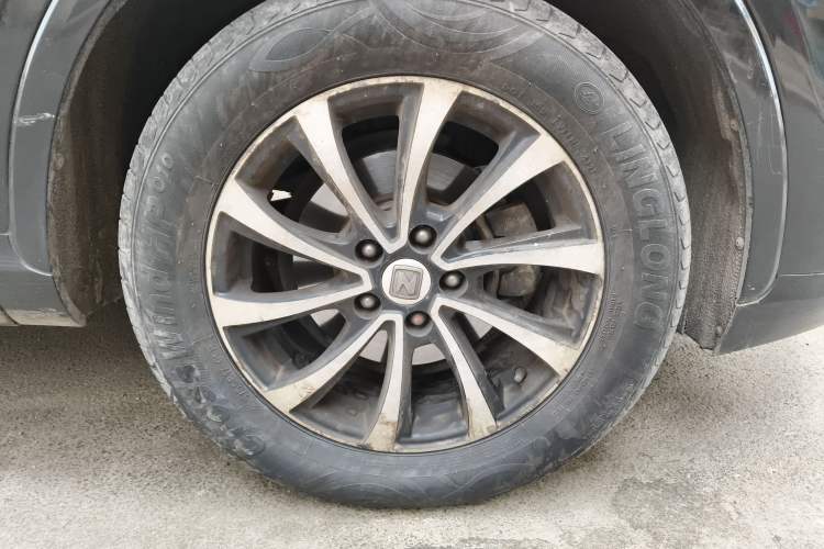 Used Zotye SR7 2016 1.5T CVT Cube Heart Edition China V Standard
