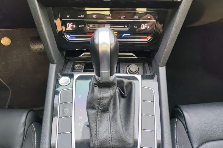 Used Volkswagen Magotan 2020 330TSI DSG Leading Model Gear Lever