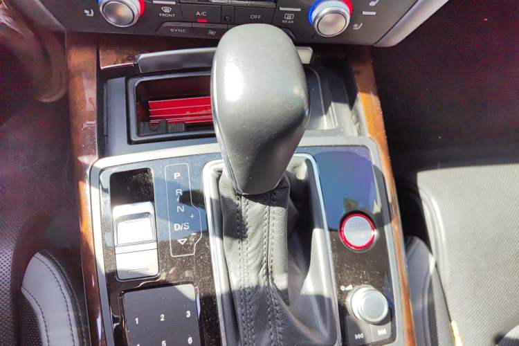 Used Audi A7 2018 50 TFSI quattro Comfort Model Gear Lever