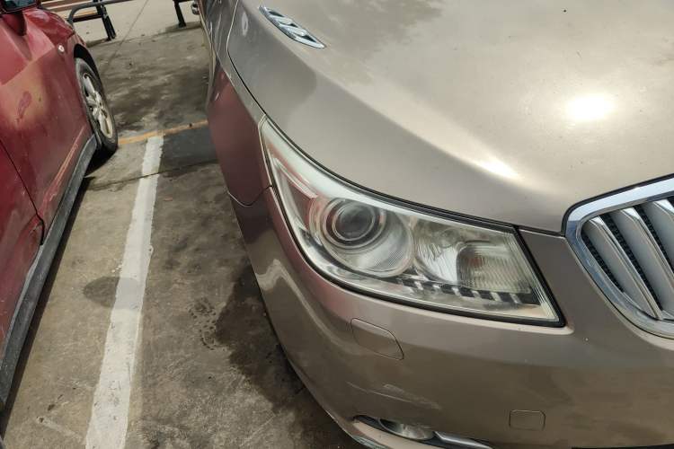 Used Buick LaCrosse 2011 2.4L SIDI Luxury Edition Right Front Headlight