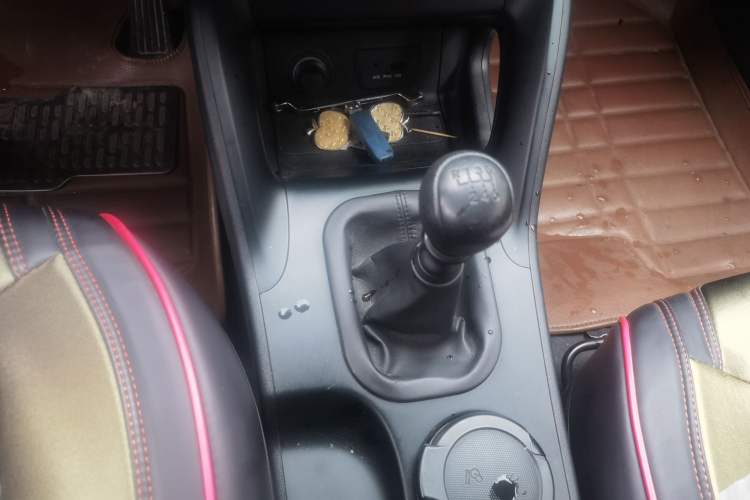 Used Hyundai ix35 2012 2.0L Manual Two-Wheel Drive New Edition GL
