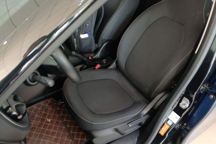 Used smart forfour 2016 1.0L 52 kW Passion Edition
