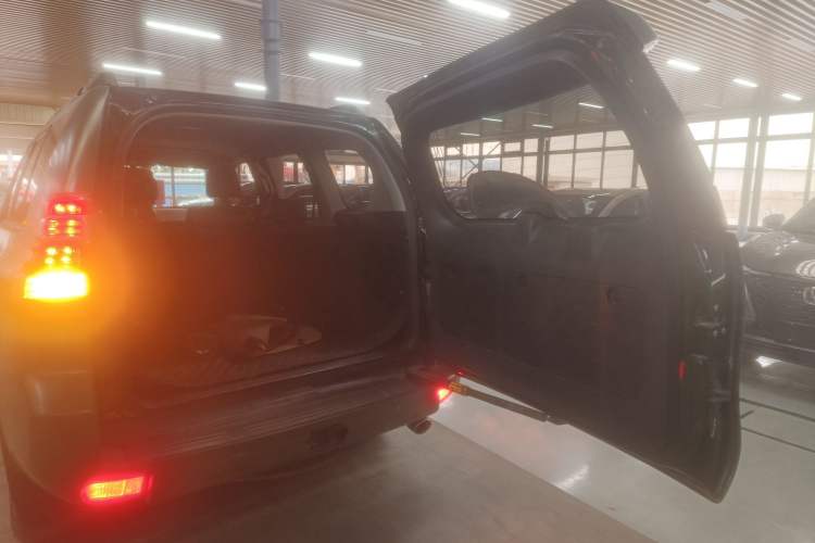 Used Toyota Prado 2016 2.7L Automatic Standard Edition