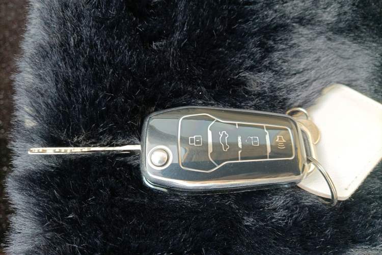 Used Nissan Sylphy 2018 Classic 1.6XE+ Manual Leading Edition Vehicle Key