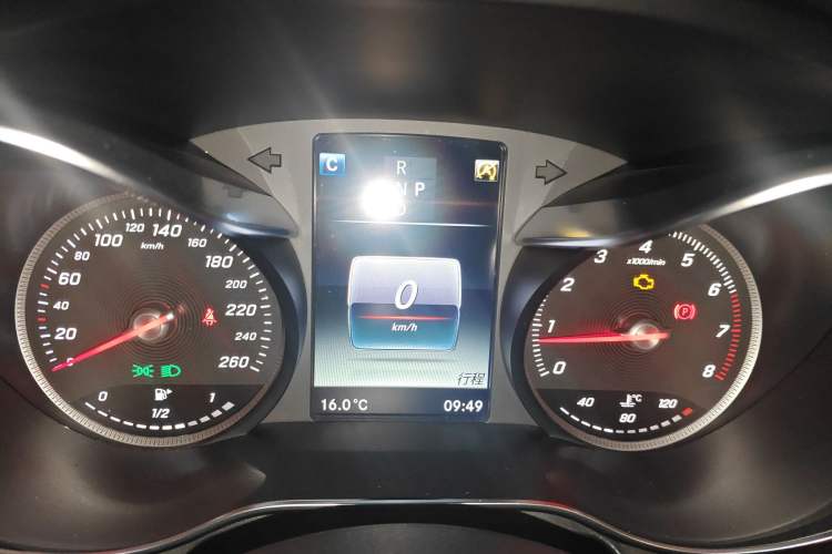 Used Mercedes-Benz GLC 2017 GLC 260 4MATIC Dynamic Edition
