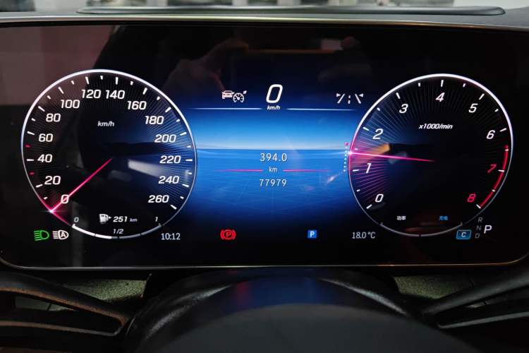 Used Mercedes-Benz GLC 2023 GLC 300 L 4MATIC Luxury 7-Seater Odometer Close Up