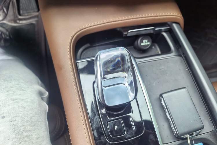 Used Volvo V90 2024 Cross Country B5 AWD Prestige Edition