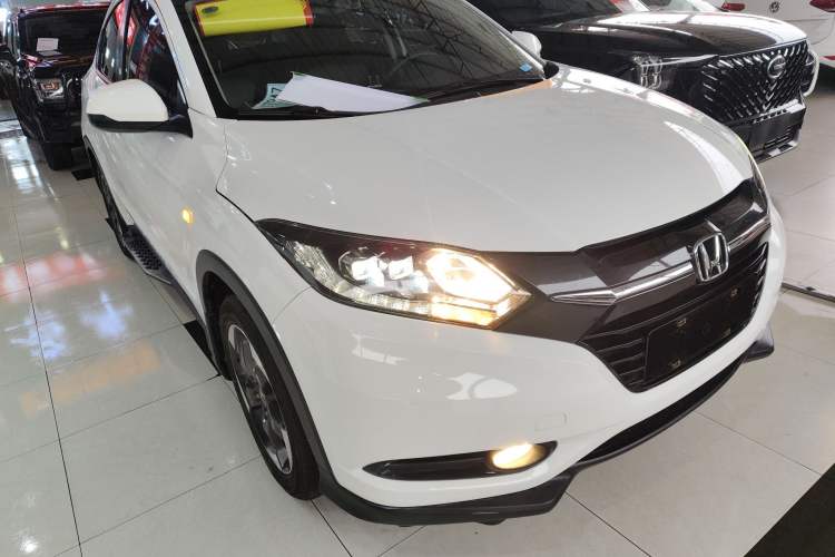 Used Honda Vezel 2017 1.8L CVT Front-Wheel Drive Pioneer Edition
