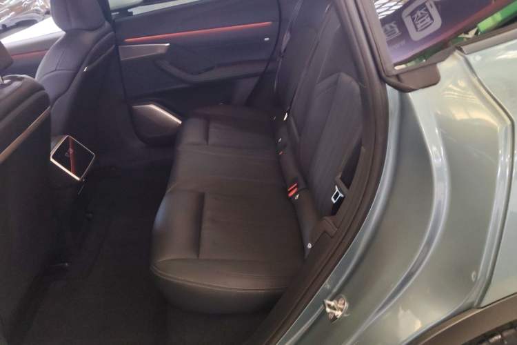 Used ONVO L60 2024 60 kWh Rear-Drive Version Left Rear Seat