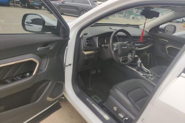 Used Haval H6 2019 2.0 GDIT Automatic Luxury Smart Connectivity Version China V Standard