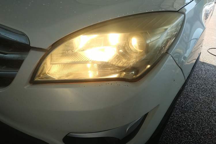 Used CHANGAN CS35 2016 1.6L Automatic Luxury Model China IV Standard Left Front Headlight